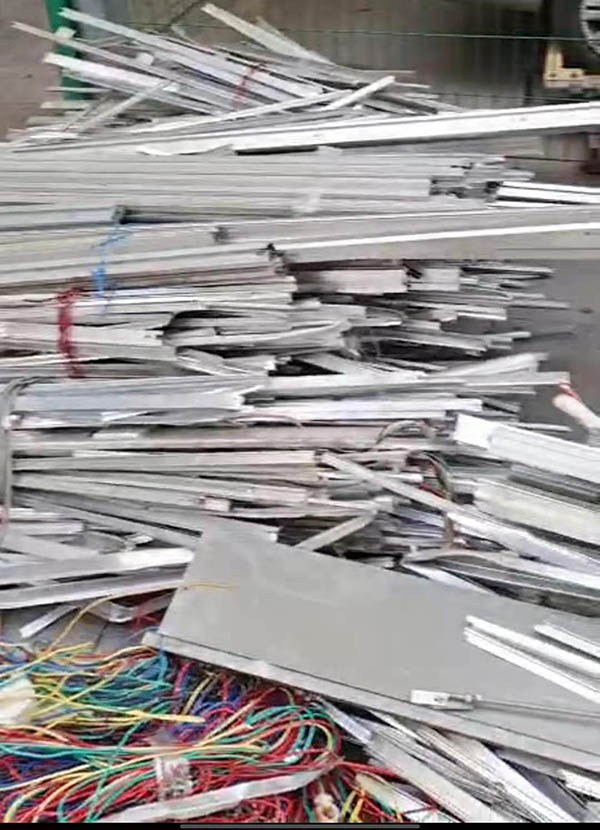 武汉餐桌椅回收废旧金属回收